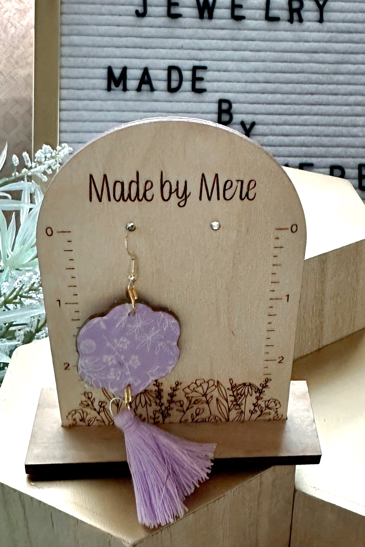 Lavender 🪻 and Hot Pink flower design dangles