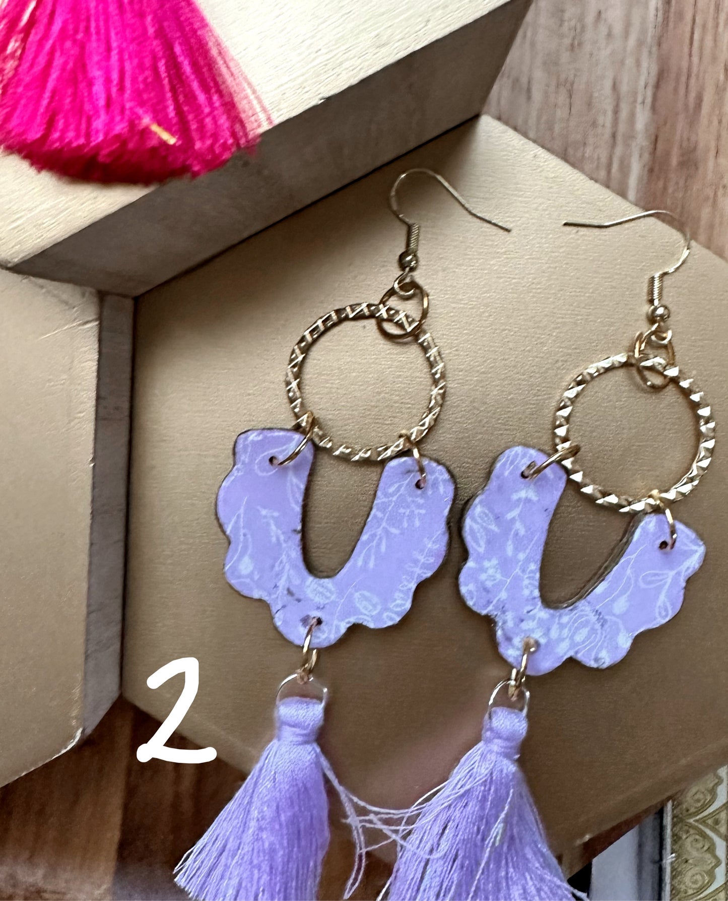 Lavender 🪻 and Hot Pink flower design dangles