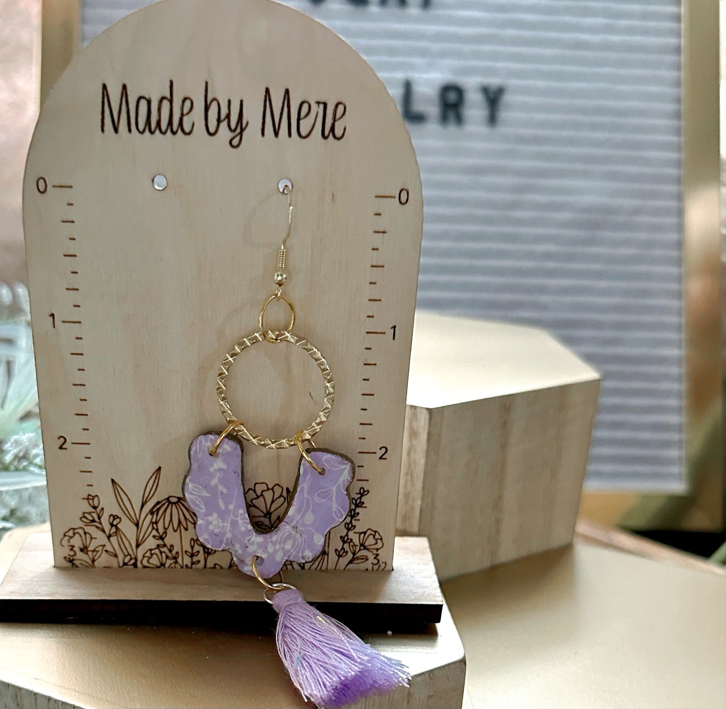 Lavender 🪻 and Hot Pink flower design dangles