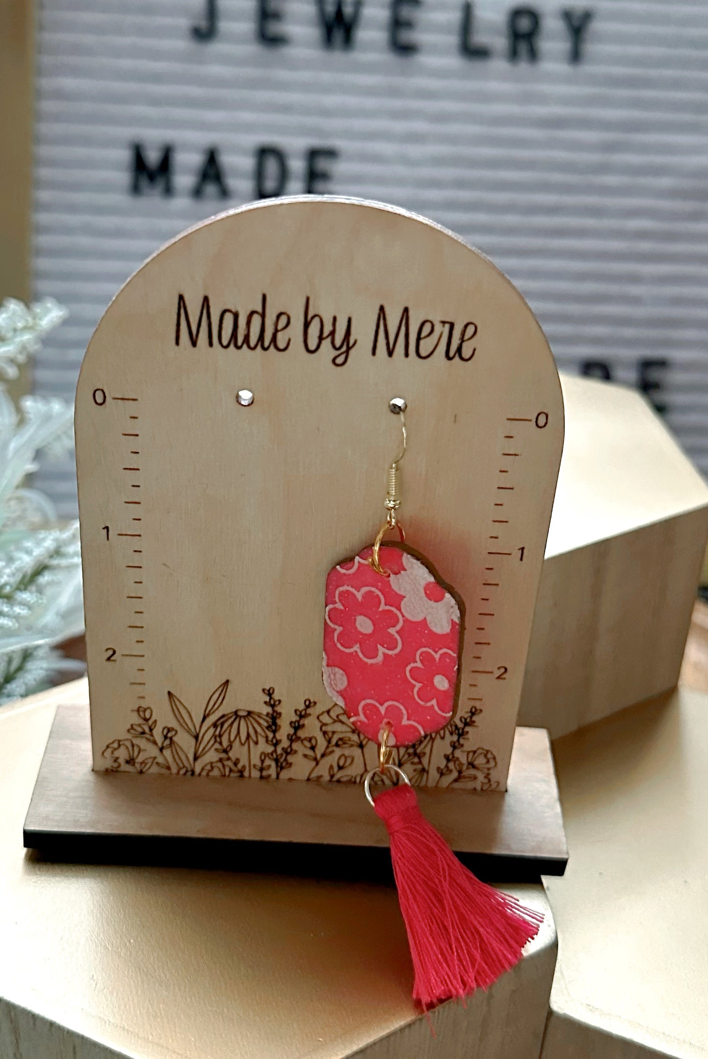 Lavender 🪻 and Hot Pink flower design dangles