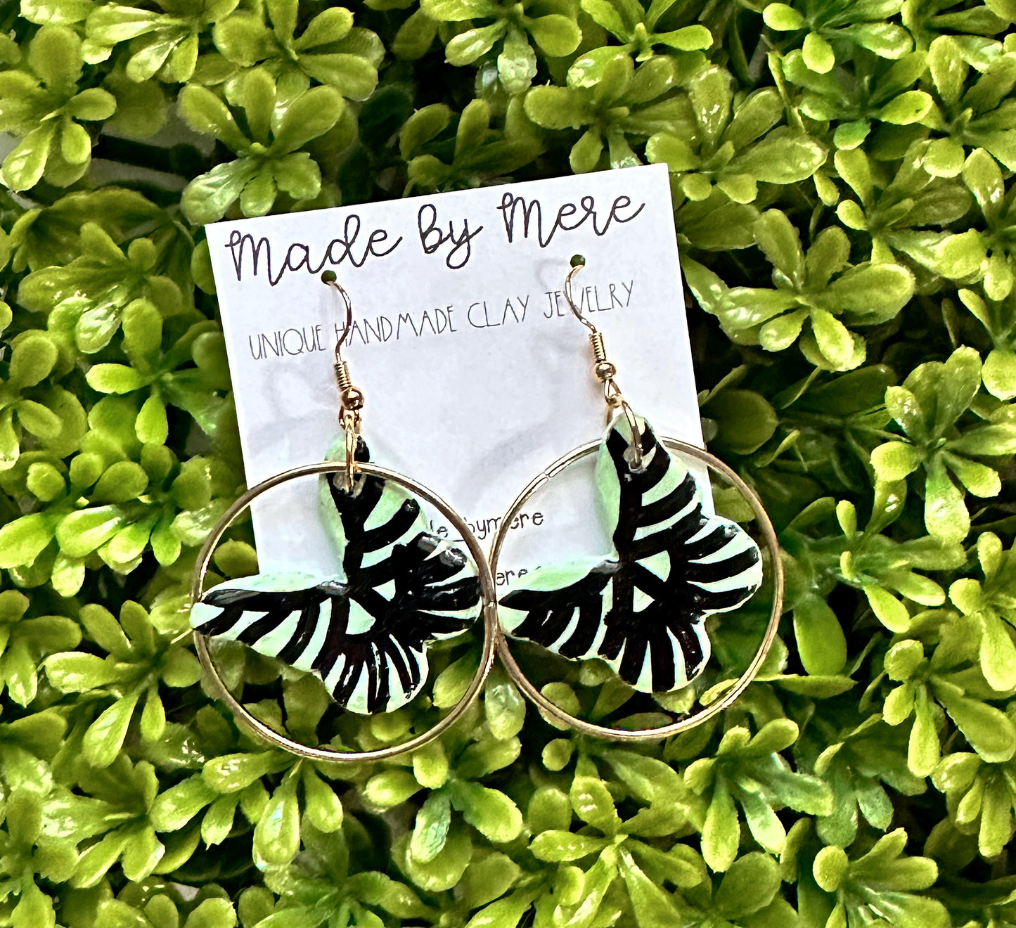 Monarch 🦋 dangles #2
