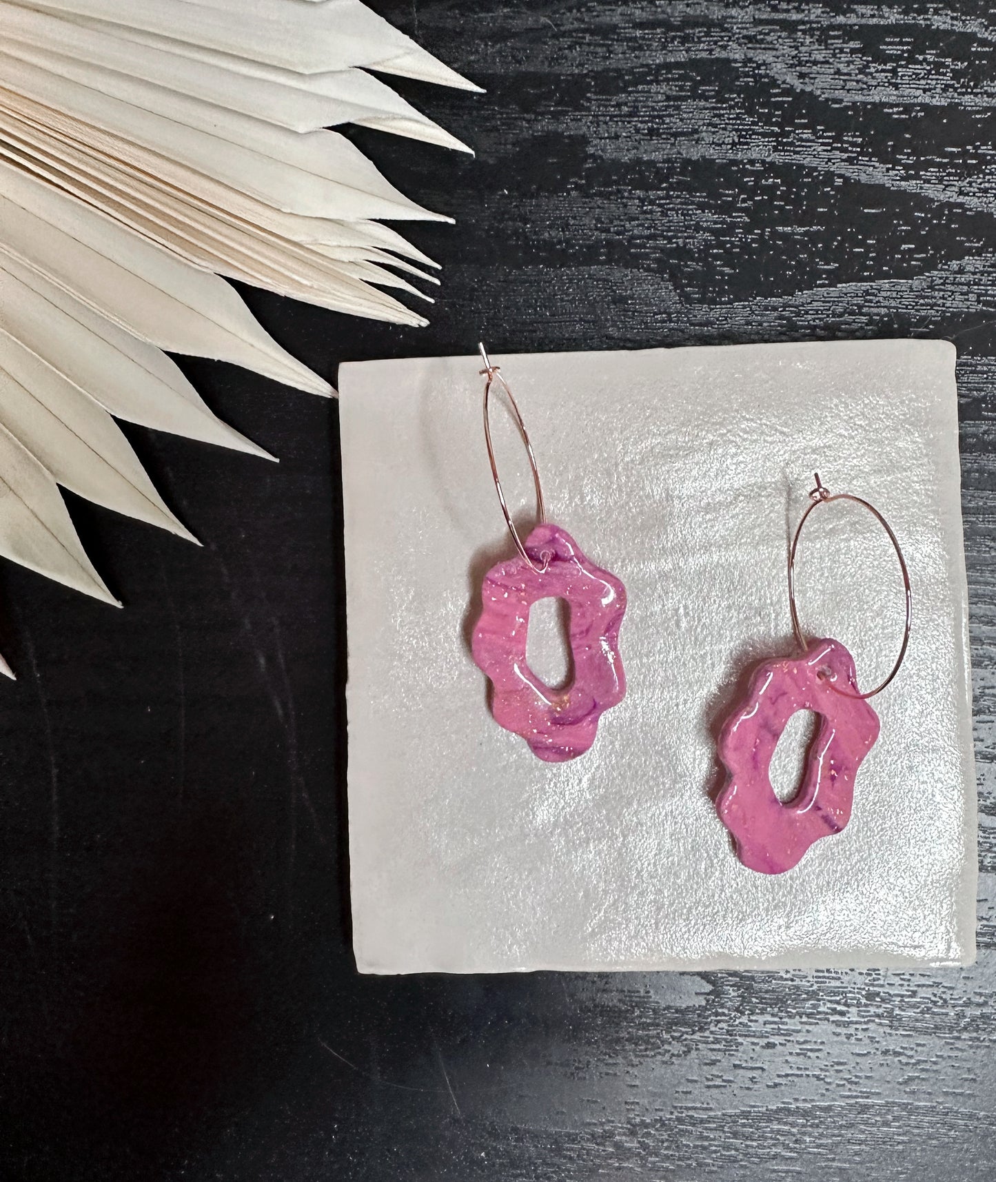Wavy pink marbled dangles