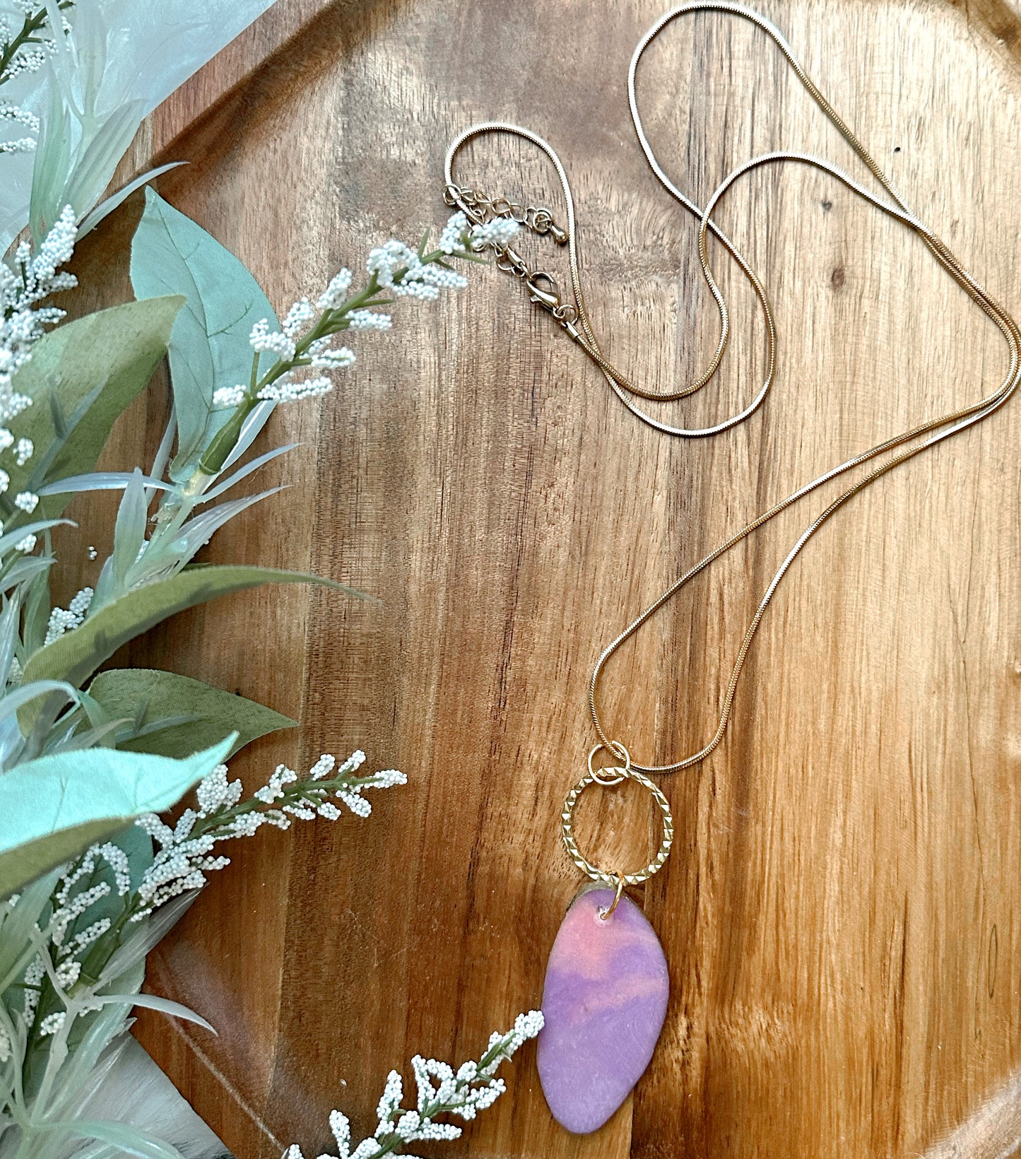 Marbled pink / purple necklace