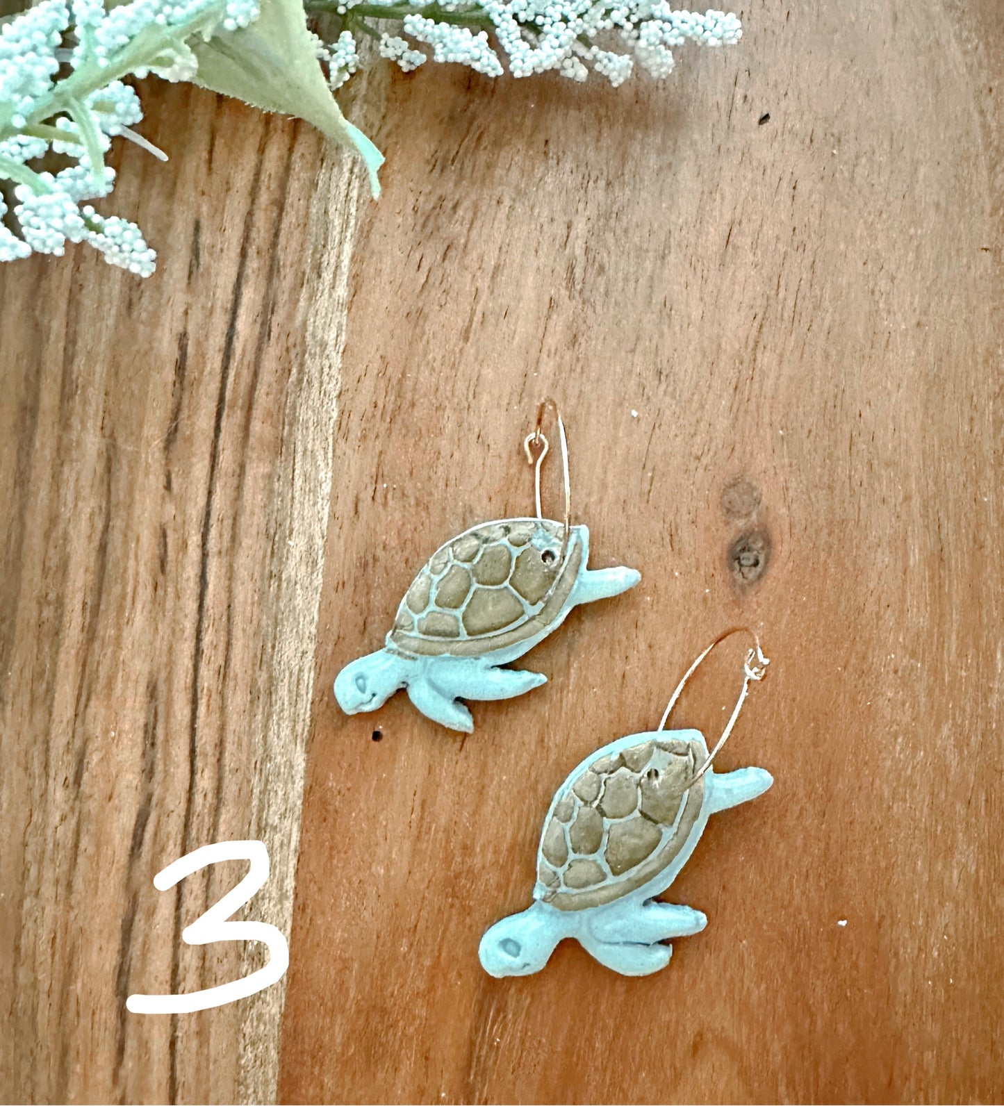 Sea turtles dangles