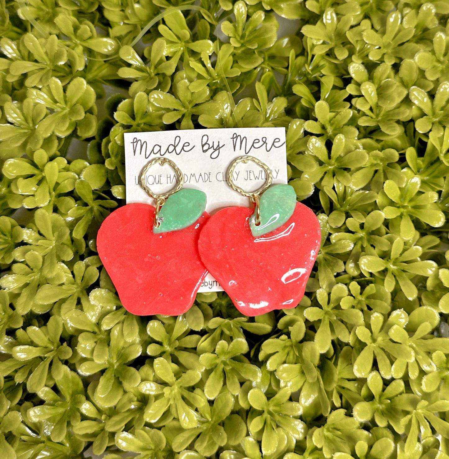 Apple of my eye 🍎 Dangles