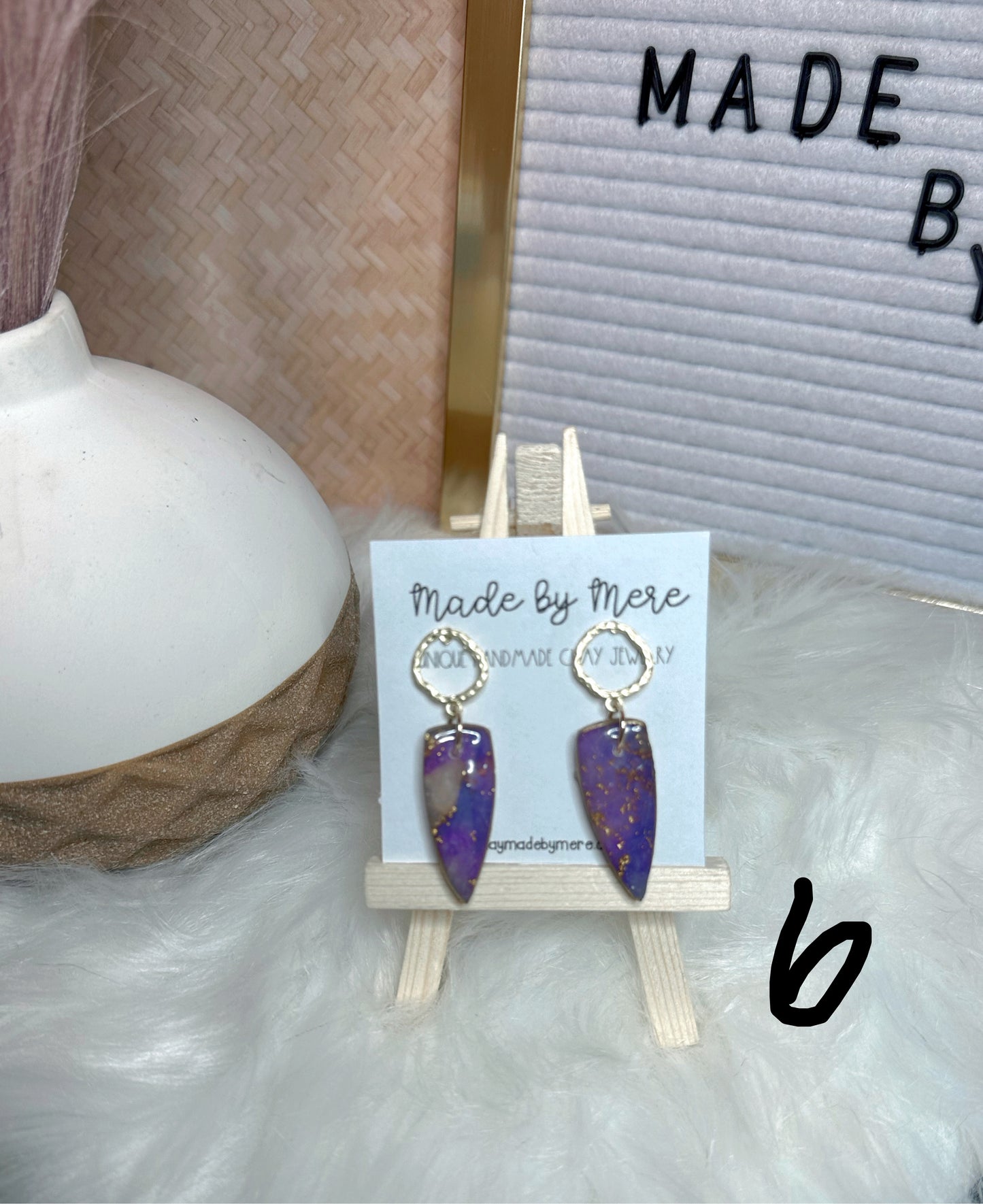 Royalty vibes dangles