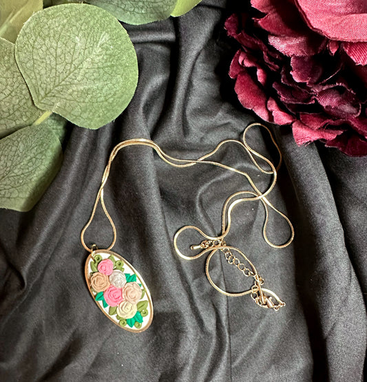 Oval Bouquet Gold Necklace