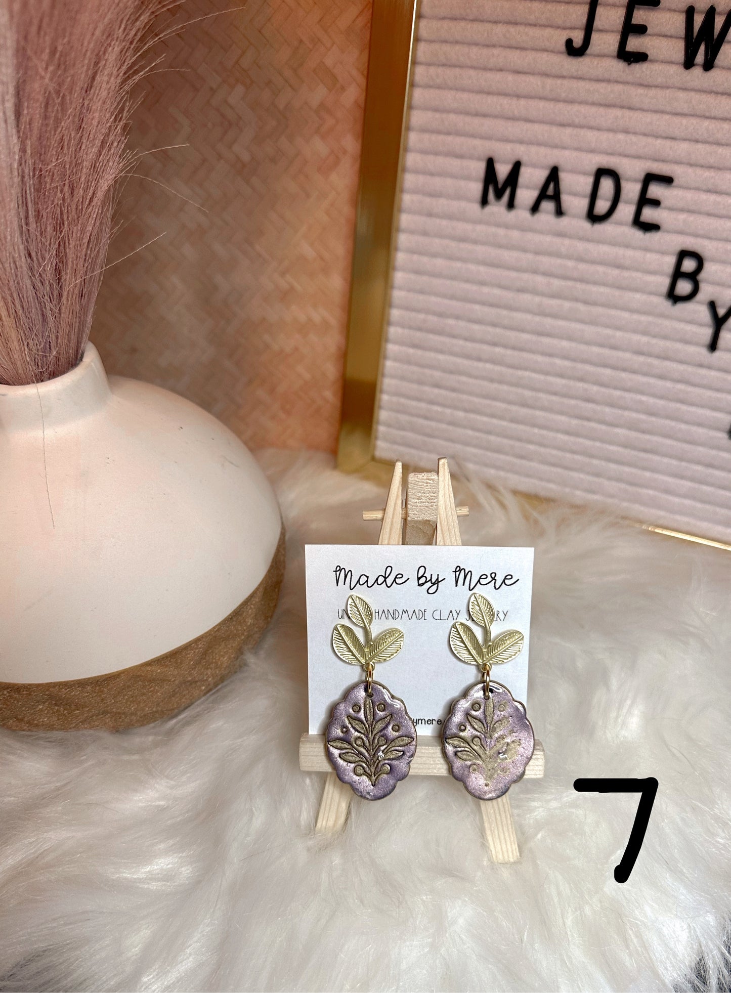 Royalty vibes dangles